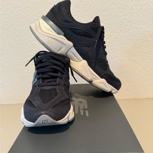Brand new never worn New Balance 9060s